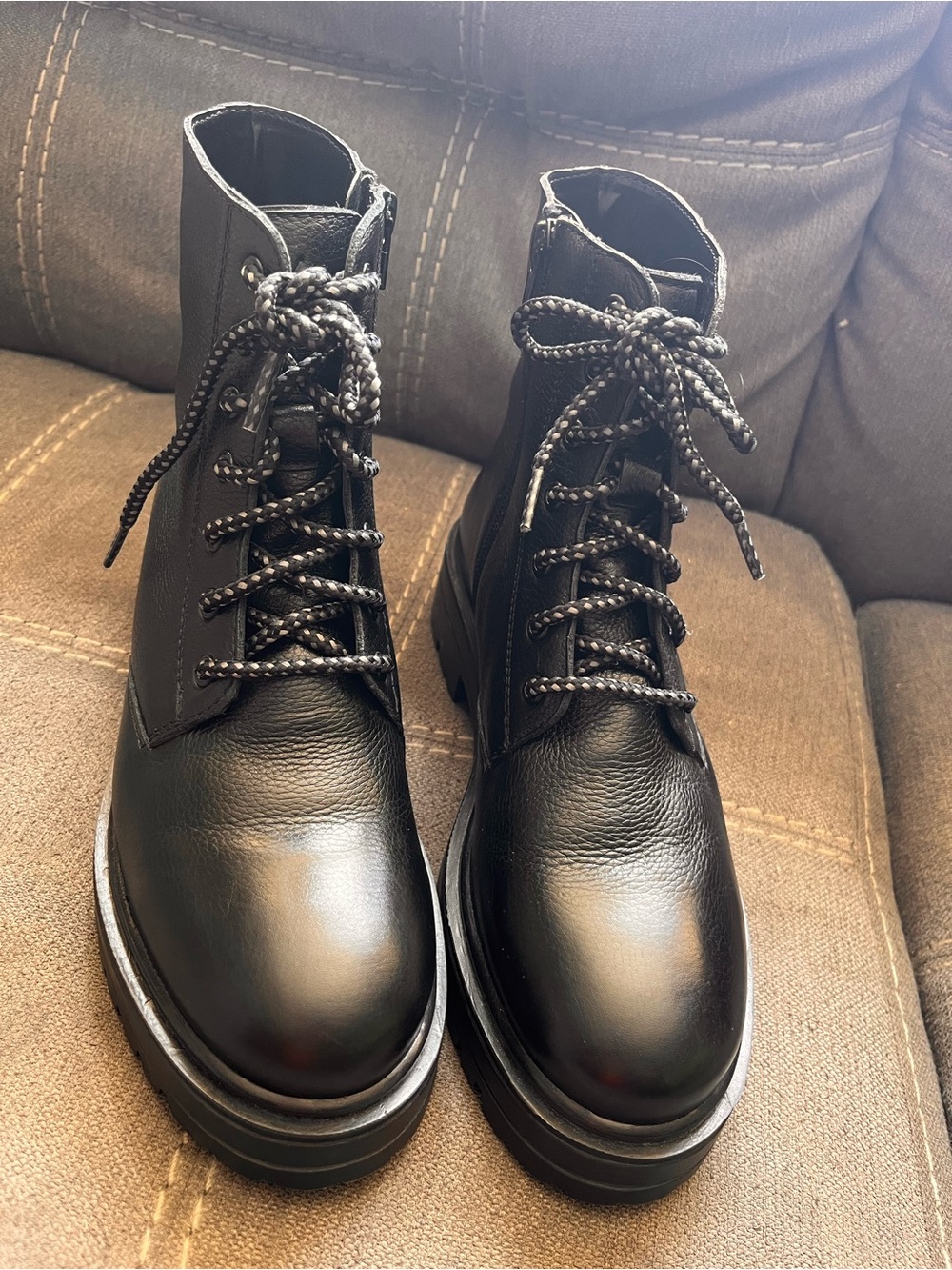 Skechers Memory Foam Black Leather Combat Boots with Side Zip Women Size 7